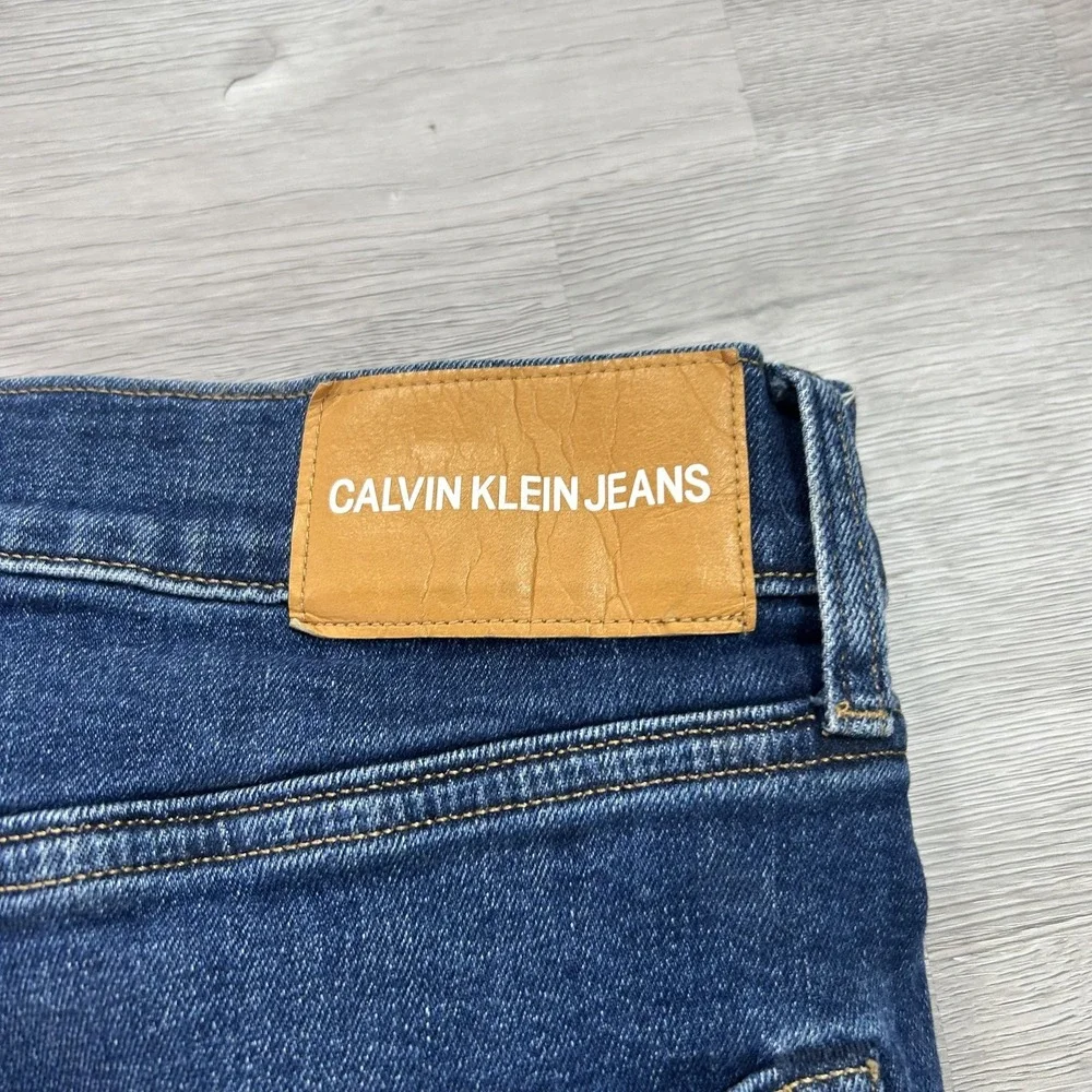 Calvin Klein Jeans Mens 36x30 Blue Regular Straight Cotton Denim Med Wash Pants